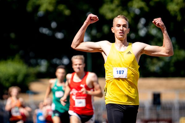 Luis Oberbeck (LG Goettingen) ueber 800m am 03.07.2022 waehrend den NLV+BLV Leichtathletik-Landesmeisterschaften im Jahnstadion in Goettingen (Tag 1)